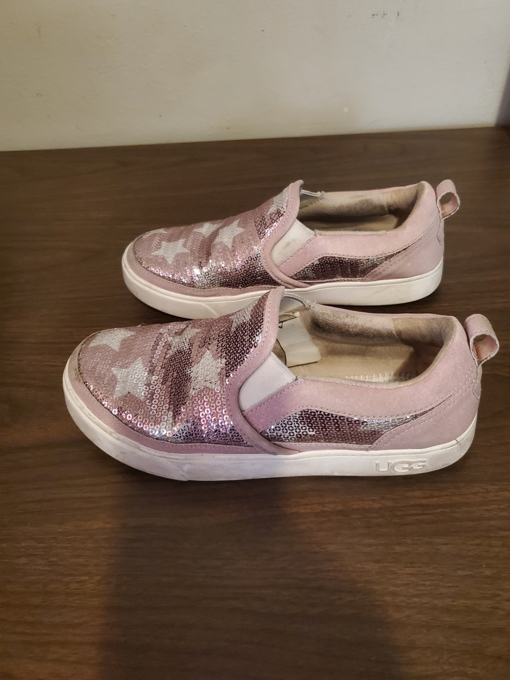 UGG Kids Pink Sequin Star Slip-On Sneakers